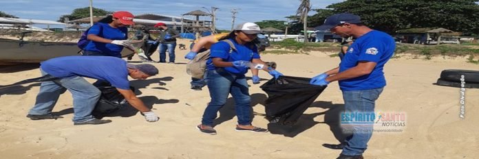 Projeto “Onda Limpa” promove limpeza nas praias de Presidente Kennedy/ES