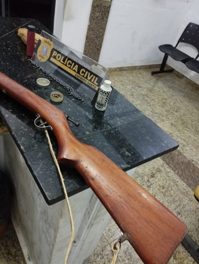 Suspeito é detido com espingarda em Ecoporanga - Notícias da Polícia Suspeito é detido com espingarda em Ecoporanga
