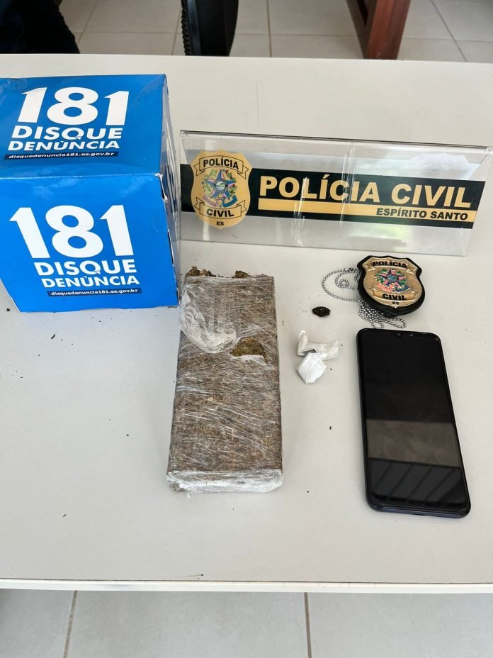 Denarc prende homem em rodoviária com tabletes de maconha