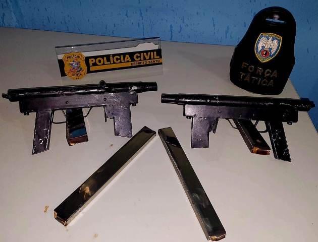 Policiais Civis e Militares prendem suspeito e apreendem duas submetralhadoras em Montanha