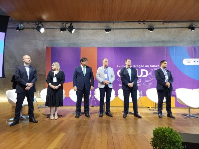 Governador do Espírito Santo participa da 7ª edição do Cosud