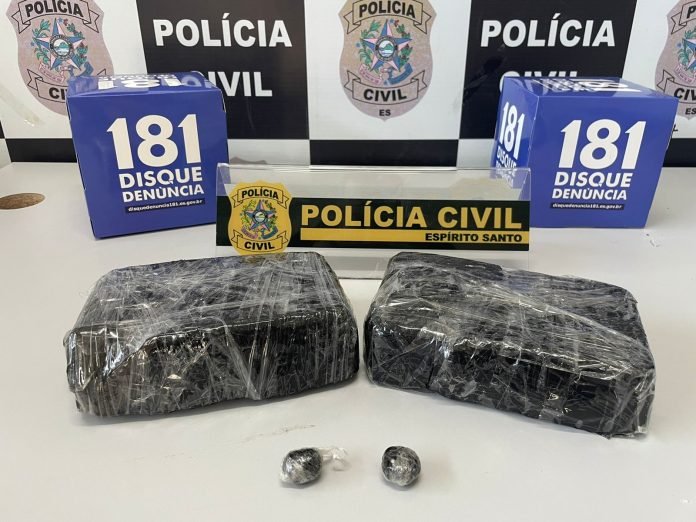 Denarc realiza operação de repressão ao tráfico em Balneário Ponta Denarc realiza operação de repressão ao tráfico em Balneário Ponta da Fruta