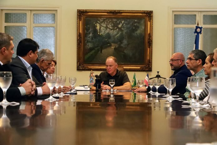 Governo amplia contratos para expandir atendimentos ao SUS capixaba Governo amplia contratos para expandir atendimentos ao SUS capixaba