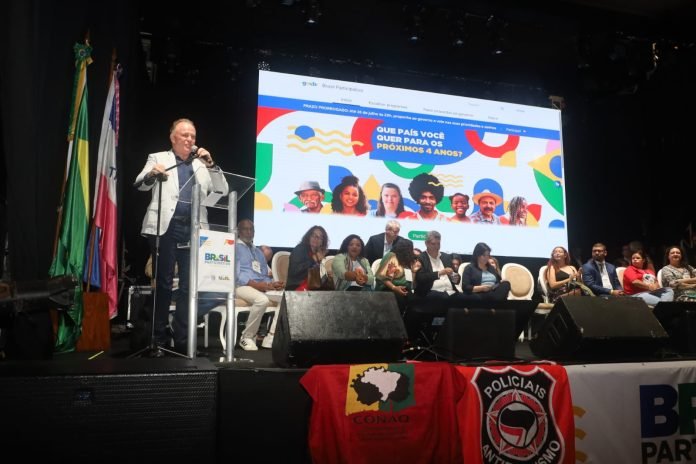 Governador participa de Plenária Estadual para elaboração do Plano Plurianual Governador participa de Plenária Estadual para elaboração do Plano Plurianual nacional