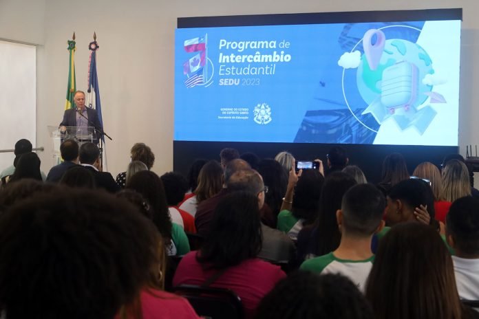 Sedu anuncia destino de alunos do Programa de Intercâmbio Estudantil