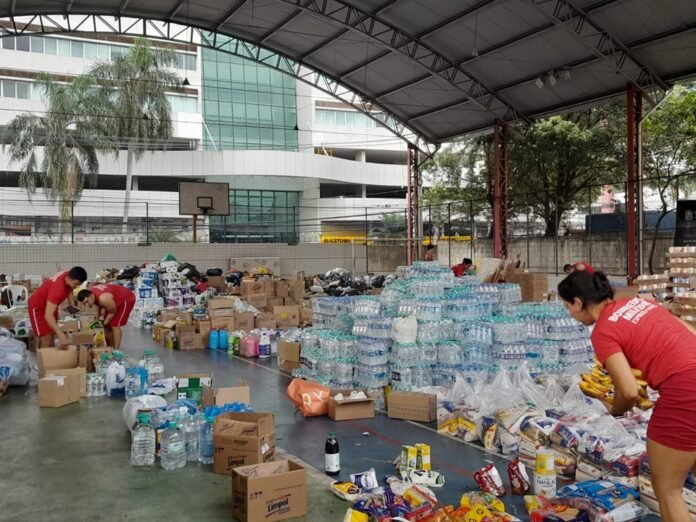 Doações para vítimas das chuvas no sul do Estado são distribuídas pelo programa ES Solidário