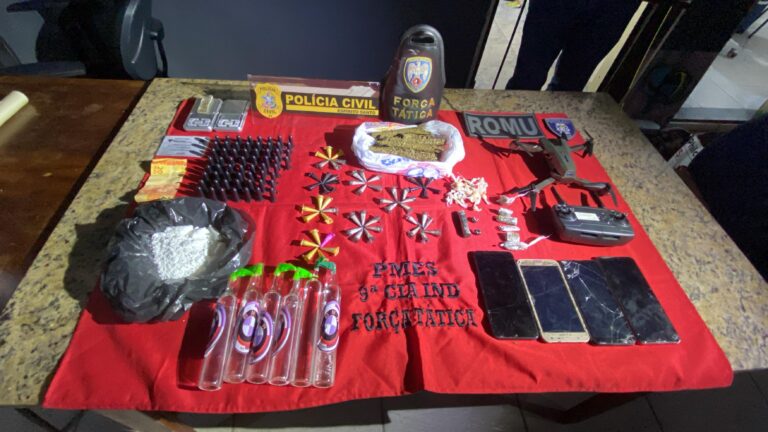 Operação conjunta prende suspeito de tráfico de drogas e mulher foragida da Justiça em Marataízes