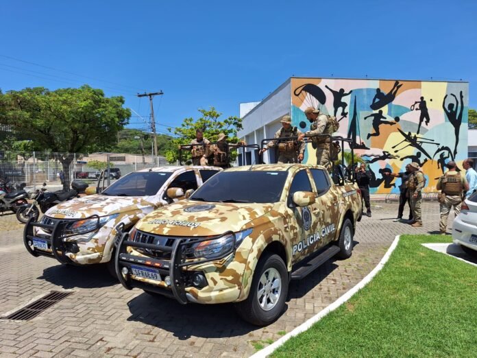 Polícia Civil recebe duas novas viaturas para Coordenadoria de Recursos Especiais