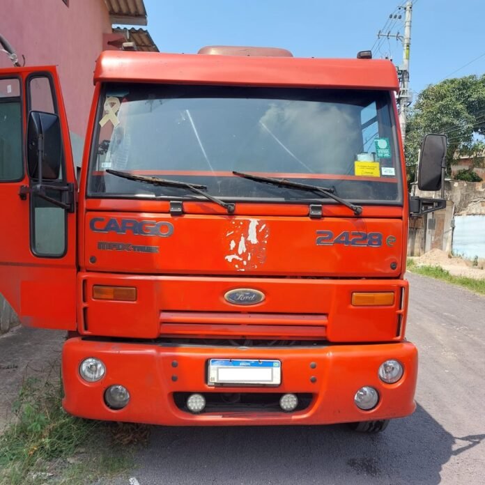 Polícia Civil recupera caminhão furtado na Serra