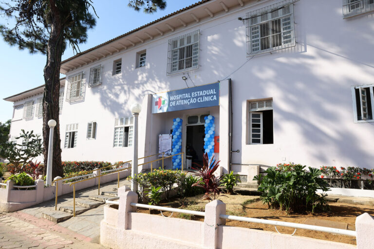 Hospital Estadual de Atenção Clínica celebra 70 anos de compromisso com a saúde capixaba