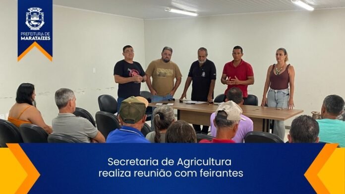 Secretaria de Agricultura realiza reunião com feirantes
