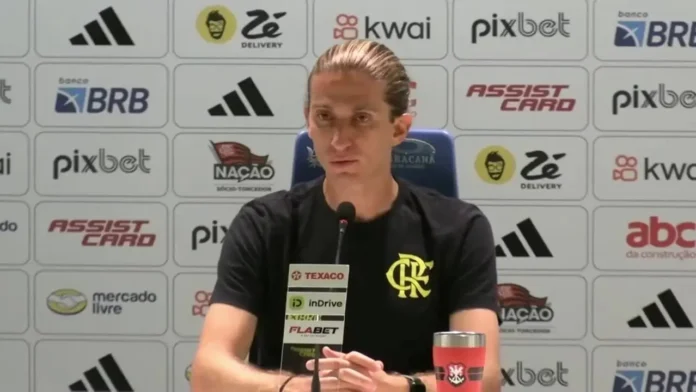 Filipe Luís vê 'domínio total' do Flamengo no clássico e elogia defesa adversária
            19/04/2025 às 23:00