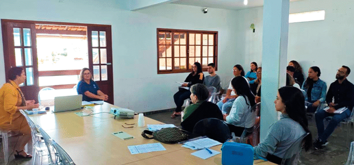 Prefeitura de Piúma promove capacitação para pedagogos e secretários escolares da rede municipal  