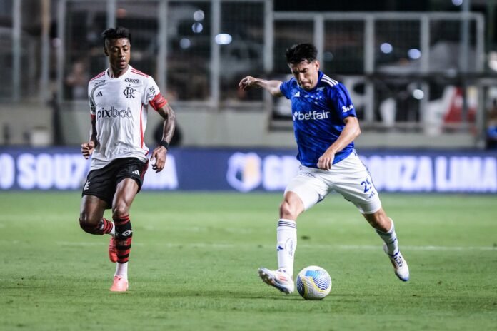 Cruzeiro x Flamengo: veja prováveis escalações e onde assistir ao jogo pelo Brasileirão