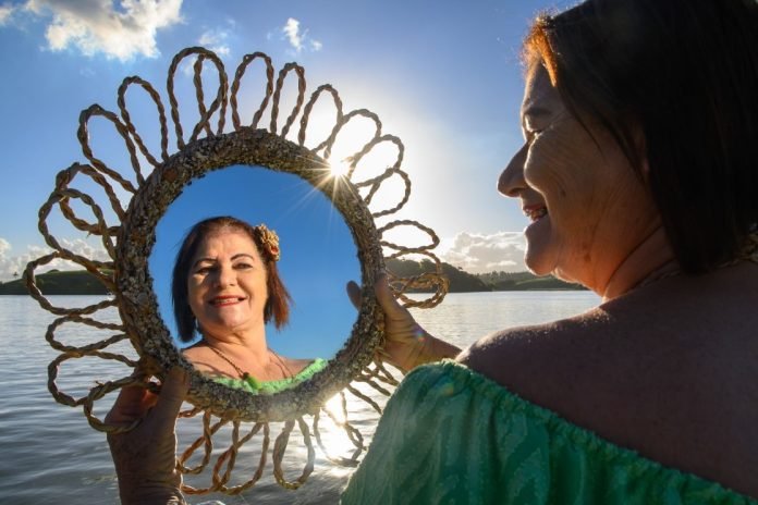 Notícia Exposição de fotos sobre artesãs de Mãe-Bá abre nesta sexta-feira (9) - Prefeitura Municipal de Anchieta