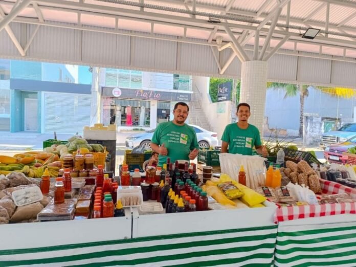 Feira da Agricultura Familiar em Anchieta traz alimentos frescos neste Notícia Feira da Agricultura Familiar tem alimentos frescos no sábado (30) - Prefeitura Municipal de Anchieta