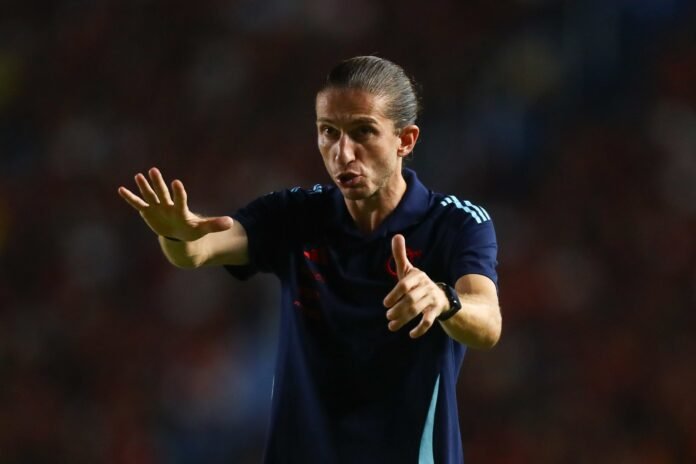 Filipe Luís elogia Flamengo, mas lamenta gols perdidos em vitória Filipe Luís elogia atuação do Flamengo, mas lamenta número de gols perdidos contra o Botafogo-PB