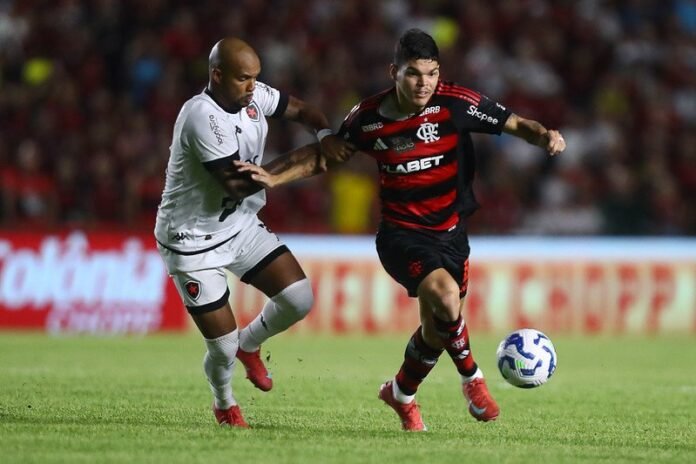 Flamengo supera Botafogo-PB por 1 a 0 com time alternativo Com time alternativo, Flamengo vence Botafogo-PB pela Copa do Brasil