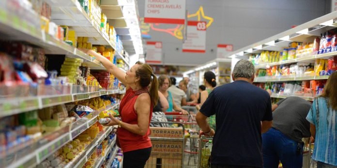 Mercado espera última alta da Selic em 2025: 14,75% ao ano