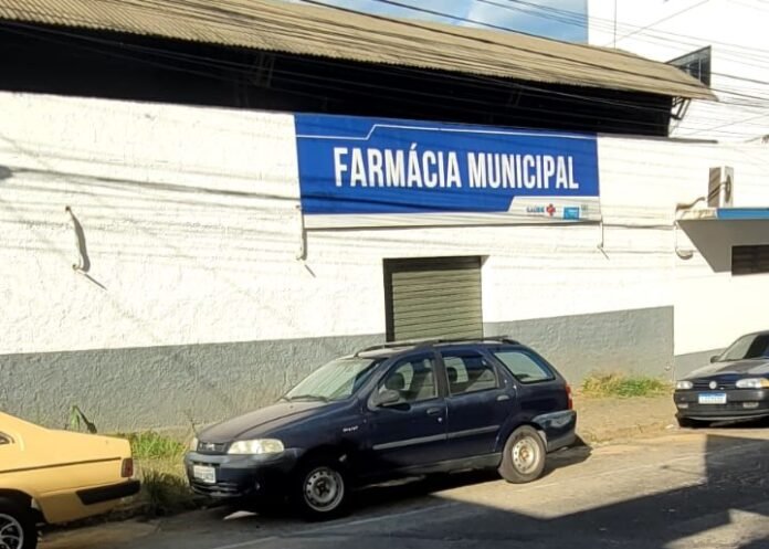 Saúde: Farmácia Municipal e setor de transporte passam por dedetização nesta sexta (13) - Prefeitura de Cachoeiro de Itapemirim