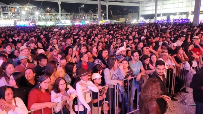 Festa de Cachoeiro é celebrada com grande público, shows e zero ocorrências - Prefeitura de Cachoeiro de Itapemirim