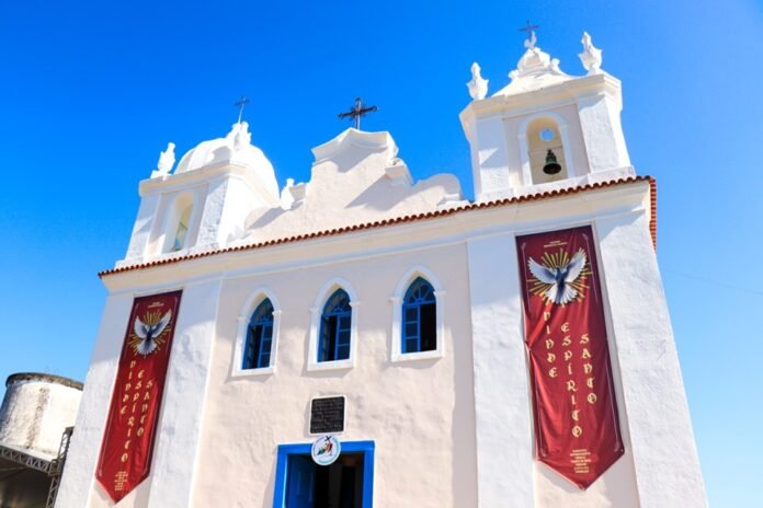 Governo do ES reinaugura Igreja Matriz de Viana após importante
