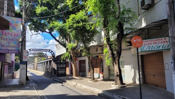 Interdições no trânsito para Festa da Praça Vermelha e Desfile Cívico Escolar - Prefeitura de Cachoeiro de Itapemirim