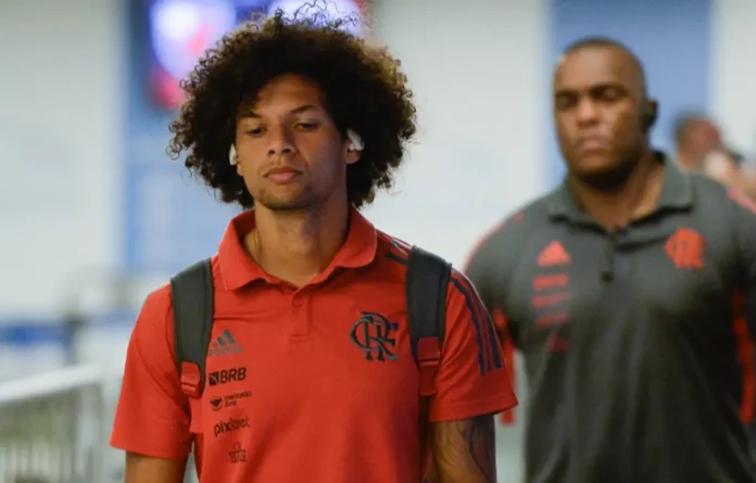 José Boto toma decisão sobre volta de Willian Arão ao Flamengo
