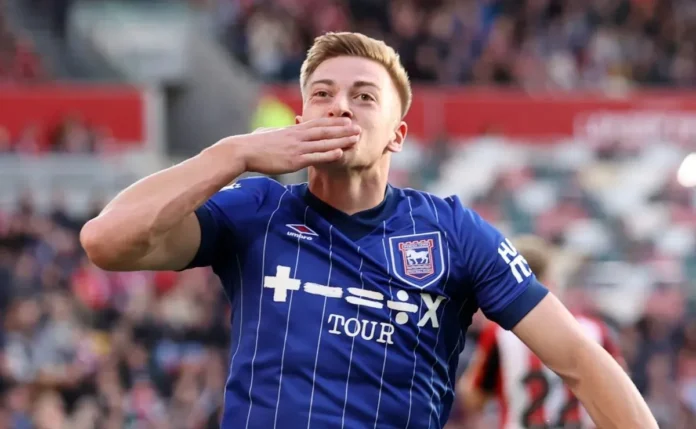 Contratado pelo Chelsea, Liam Delap chega para desbancar Nicolas Jackson no time titular