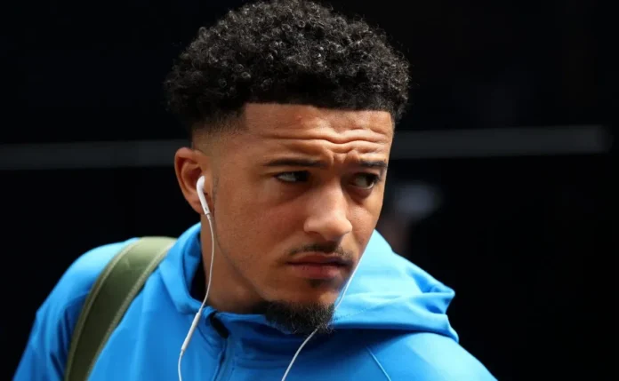 Manchester United quer resolver situação com Jadon Sancho e pode renovar contrato para emprestá-lo