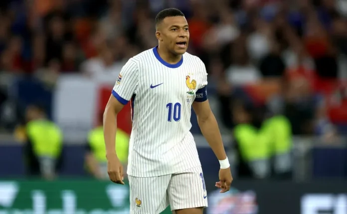 Mbappé descarta Yamal e apoia Dembélé na disputa pela Bola de Ouro 2025