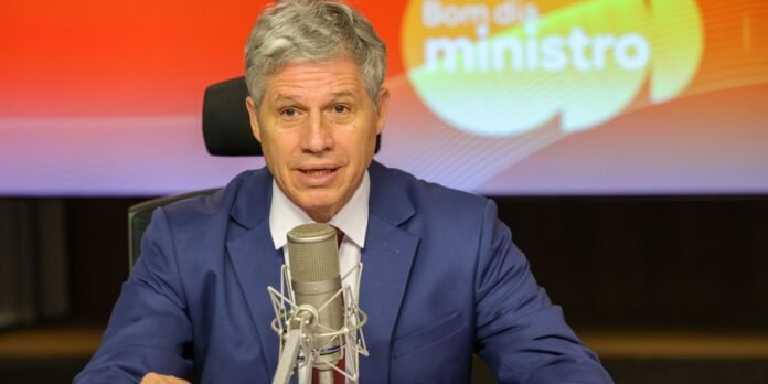 Ministro rebate críticas a alternativas para elevação do IOF