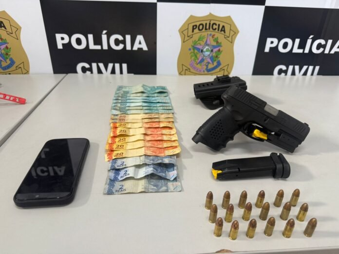 PCES realiza operação contra o tráfico na Serra e apreende arma com mira laser