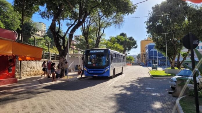 Após mais de um ano fechada, Rua Coronel Francisco Braga é liberada para o tráfego em Cachoeiro - Prefeitura de Cachoeiro de Itapemirim