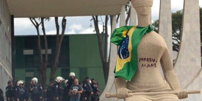 STF nega recurso de mulher que pichou estátua no 8 de janeiro