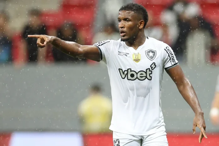 Sport analisava situação de Elias Manoel