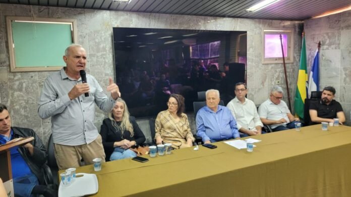 Brás Zagotto Assume Secretaria de Limpeza Urbana de Cachoeiro de Itapemirim - Prefeitura de Cachoeiro de Itapemirim