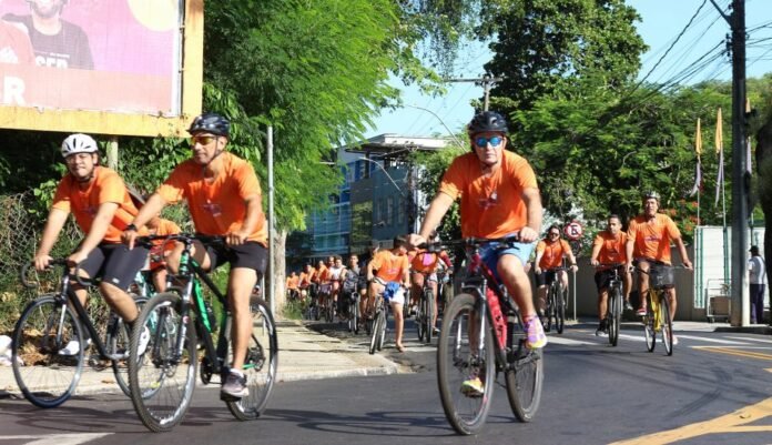 Semesp realiza passeio ciclístico em comemoração ao Dia dos Pais - Prefeitura de Cachoeiro de Itapemirim