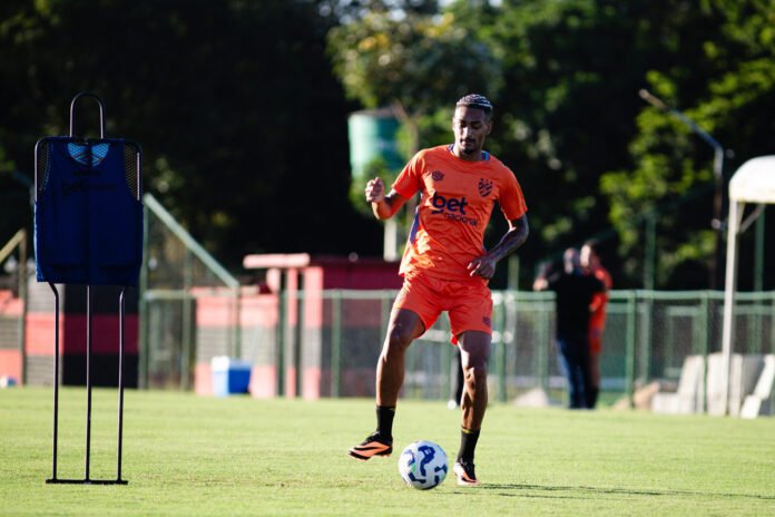 Derik Lacerda, Sport - Foto: Paulo Paiva/SCR