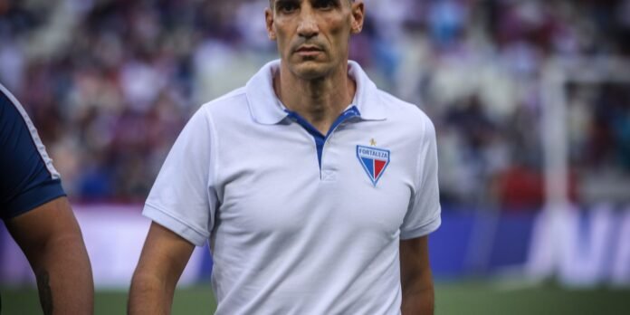 Fortaleza demite técnico Juan Pablo Vojvoda após 4 temporadas