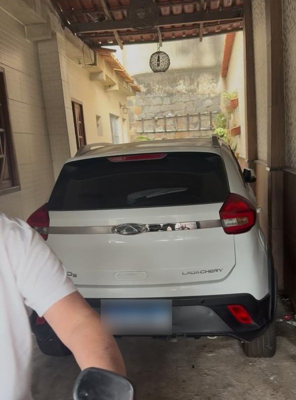 PCES prende homem com veículo roubado e adulterado em Vila Velha