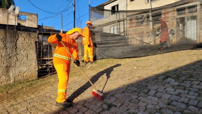 Prefeitura reforça ações de limpeza urbana em diversos bairros de Cachoeiro - Prefeitura de Cachoeiro de Itapemirim