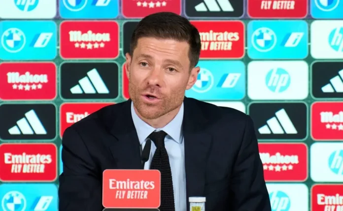 Real Madrid Revoluciona Laterais com Alexander-Arnold e Carreras: Novo Poder A reinvenção das laterais: como o Real Madrid planeja dominar com Alexander-Arnold e Carreras