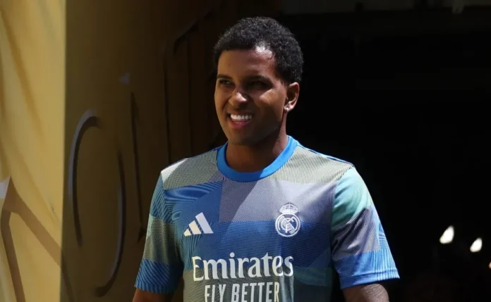 Real Madrid toma decisão final sobre Rodrygo e comunica o atacante sobre sua situação