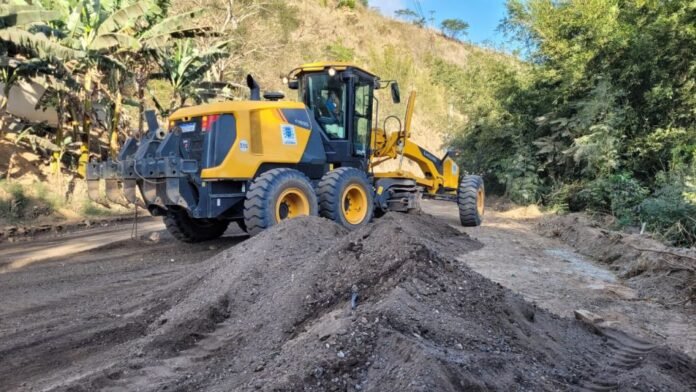 Prefeitura de Cachoeiro inicia preparação para aplicação de revsol em Monte Líbano - Prefeitura de Cachoeiro de Itapemirim