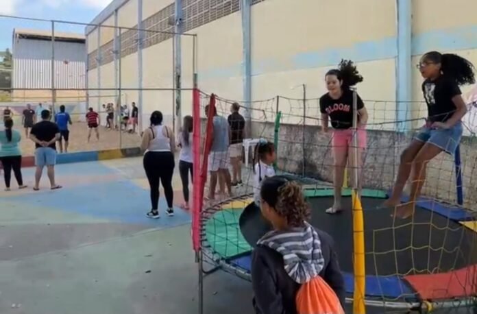 Atividade física e recreação para crianças no BNH de Baixo - Prefeitura de Cachoeiro de Itapemirim