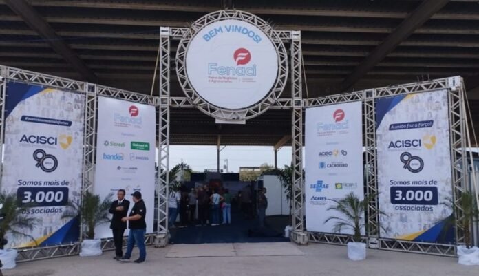 Emprega Cachoeiro facilita acesso ao mercado de trabalho durante a Feira de Negócios 2025 - Prefeitura de Cachoeiro de Itapemirim