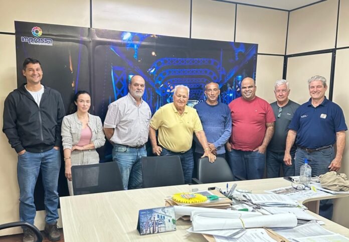 Prefeitura garante pavimentação da estrada de acesso a Rota do Itabira em Cachoeiro - Prefeitura de Cachoeiro de Itapemirim