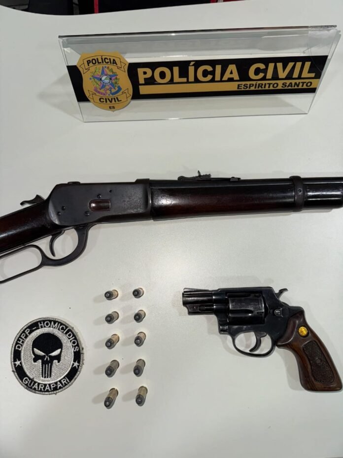 DHPP de Guarapari prende foragido por tráfico de drogas e porte ilegal de arma de fogo
