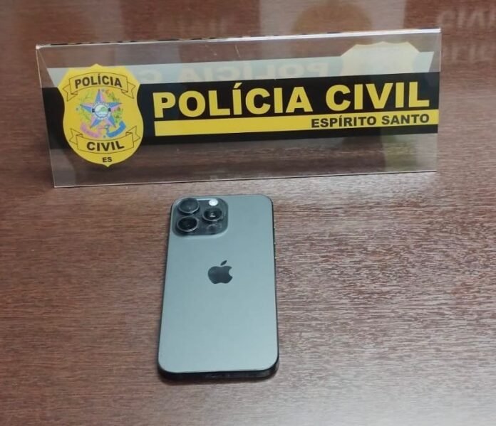 Polícia Civil prende suspeito de roubo na Praia do Canto e apreende adolescente